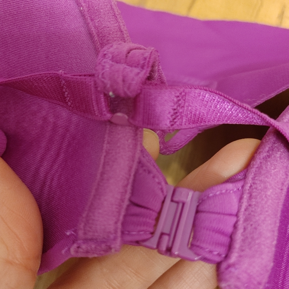 Front. Closure bra - Picture 2 of 6